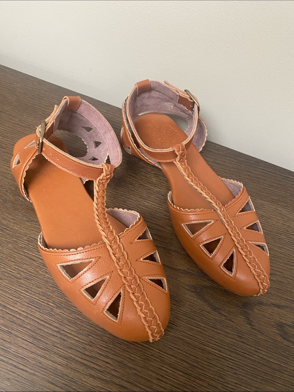 Elf Bali Handmade Bounty T-strap Leather Ankle Sandals size 8
